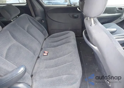 2001 Chrysler Voyager Lx z USA, uszkodzony, nr VIN 1C4GJ45381B203634